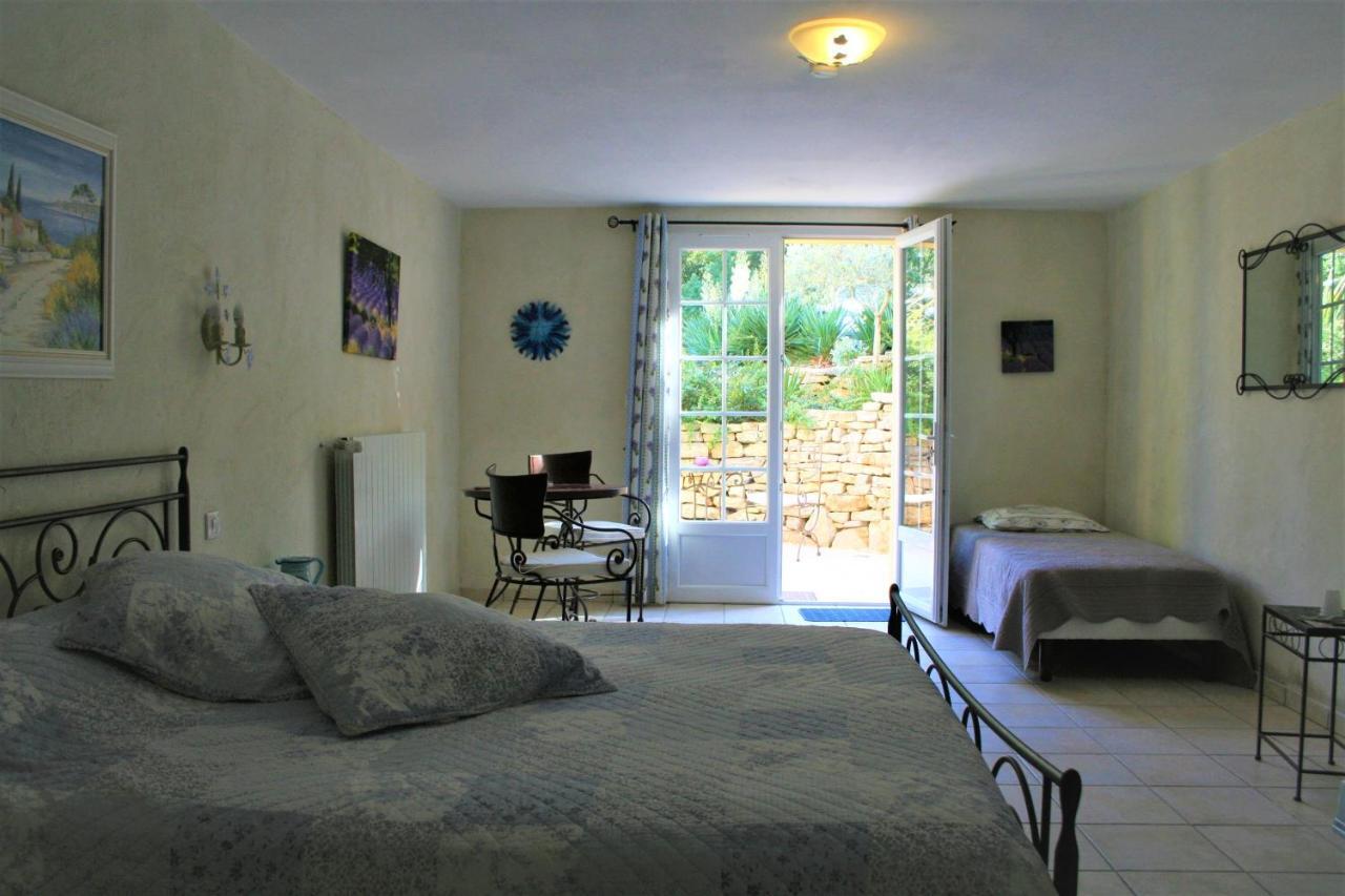 Le Mas Des Tarentes Chambres D'Hotes Trans-en-Provence Esterno foto